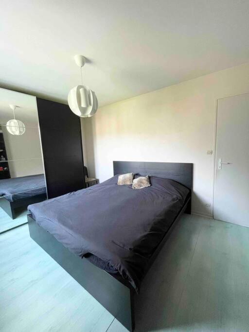 Maison Entre Lacs Et Forets Montréal La Cluse エクステリア 写真
