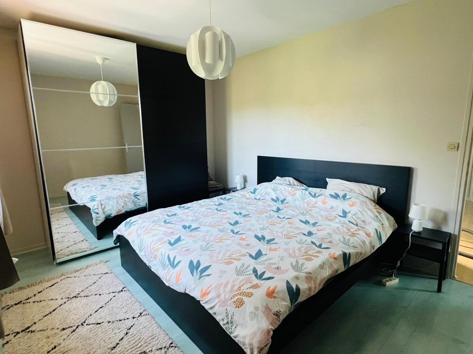 Maison Entre Lacs Et Forets Montréal La Cluse エクステリア 写真